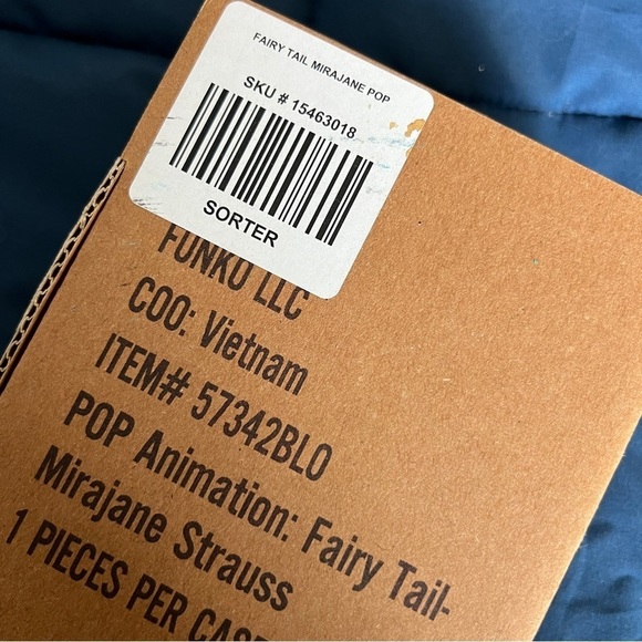 Mirajane Strauss Funko Pop – Fairy Tail Vinyl Figure (New in Box) - Picture 3 of 4